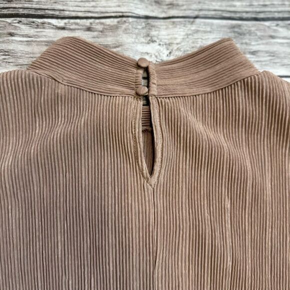 Pull & Bear Women's Accordion Pleat Blouse XL Extra Large Tan Beige Light Brown - Picture 10 of 15